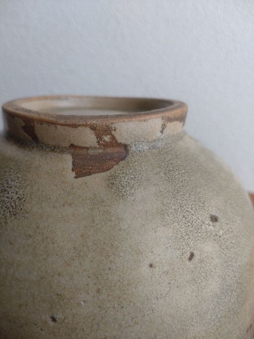 【高麗・李朝・朝鮮】高麗青磁茶碗　古陶　象嵌菊花文　雲鶴狂言袴