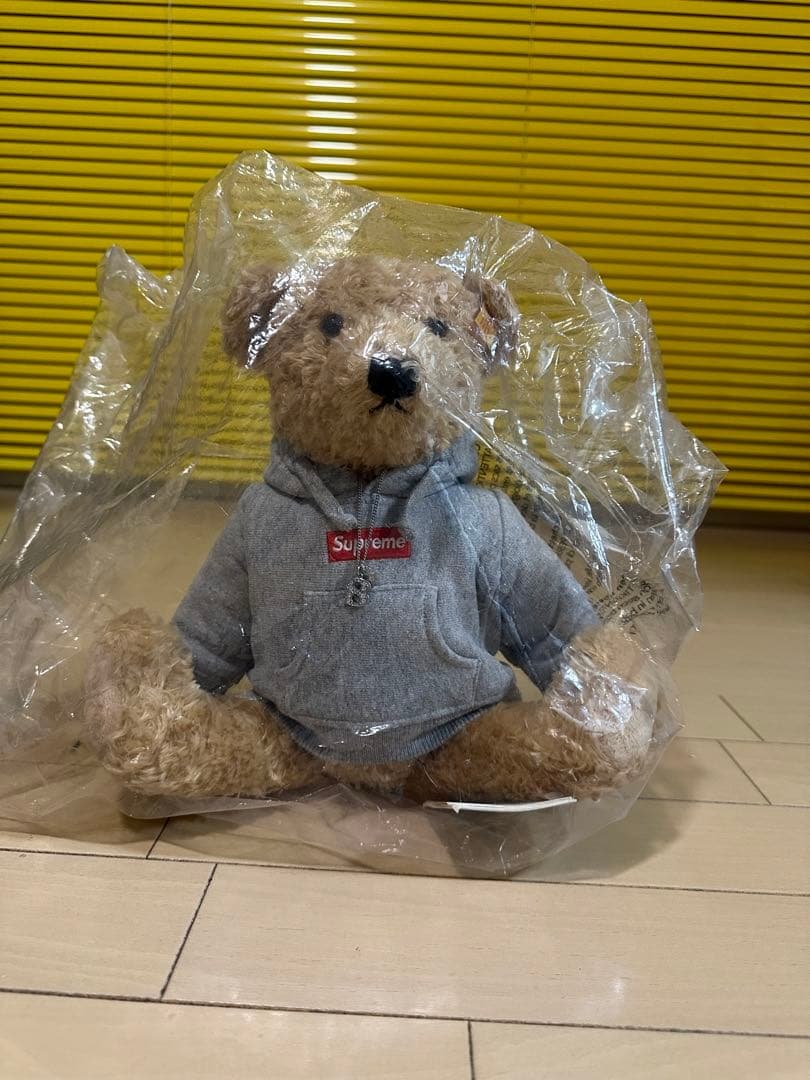 クマぬいぐるみ