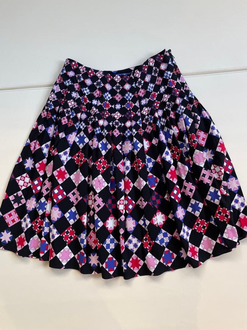 ふみちゃん様 エミリオプッチ 本物 黒 ピンク スカート 美品