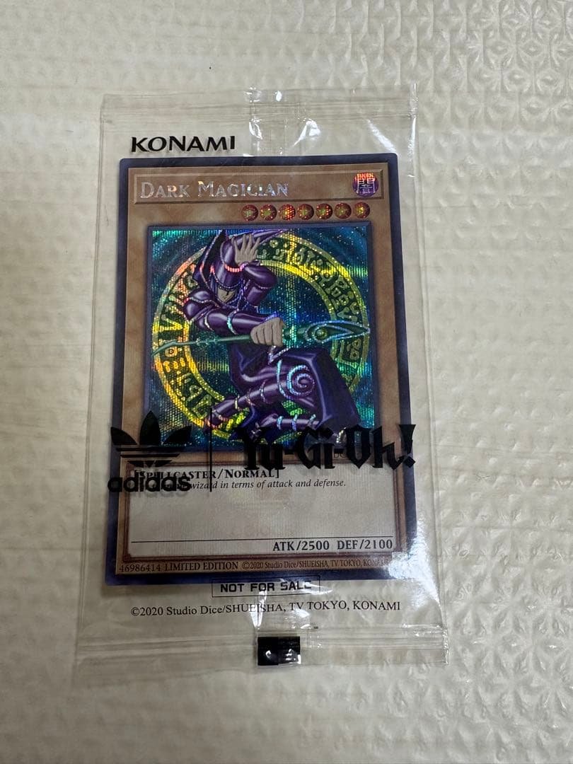 ブラックマジシャン　ADIDASコラボ商品